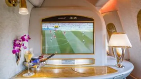 中国U-16队于狼堡基地首训，夜晚目睹德甲精彩赛事